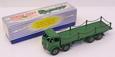 Lot 158 - Dinky Toys No. 905 Foden flat truck with...