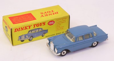 Lot 173 - Dinky Toys No. 186 Mercedes-Benz 220SE,...