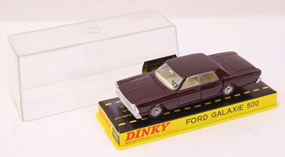 Lot 178 - French Dinky Toys No. 1402 Ford Galaxie 500...