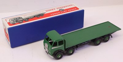 Lot 193 - Dinky Toys No. 502 Foden flat truck,...