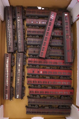 Lot 461 - One tray containing various BR Mk1 suburban...