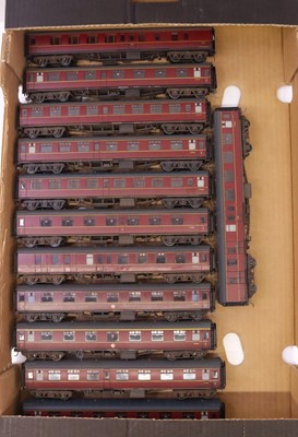 Lot 467 - A collection of various post 2015 release 00...