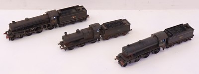 Lot 492 - Three 00 gauge post 2015 release locos, to...