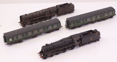 Lot 497 - Three 00 gauge locos, all unboxed and are post...