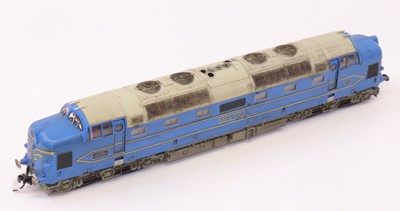 Lot 501 - Bachmann 00 gauge English Electric Deltic BP1...