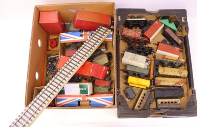 Lot 572 - Two trays of various Hornby 0 gauge rolling...