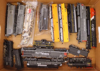 Lot 557 - One tray of unboxed HO gauge locos to include...