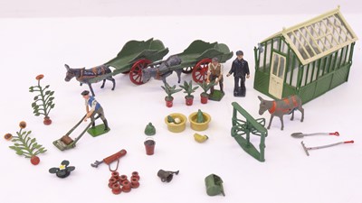 Lot 372 - Britains a small collection of lead and hollow...