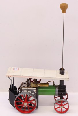 Lot 410 - Mamod TE1A traction engine, comprising green...