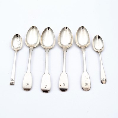 Lot 204 - A set of four Victorian silver teaspoons, in...