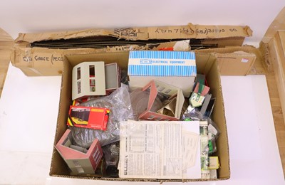 Lot 436 - A collection of various 00 gauge accessories...