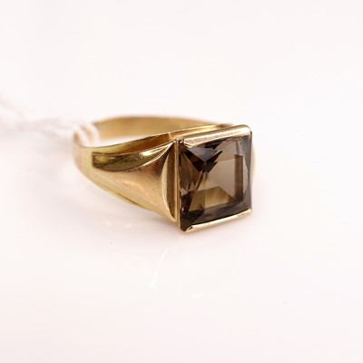 Lot 278 - A 14ct gold smoky topaz set dress ring, size Q,...
