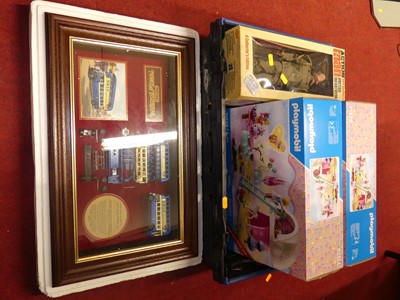 Lot 141 - A collection of toys and models, to include an...