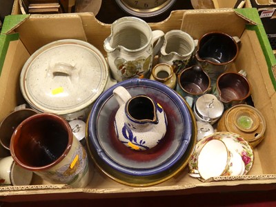 Lot 132 - A collection of studio pottery, to include a...