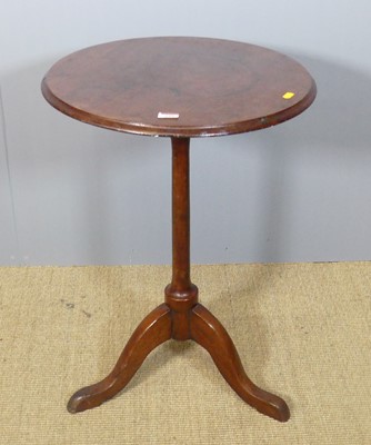 Lot 777 - A mahogany pedestal tripod table in the...