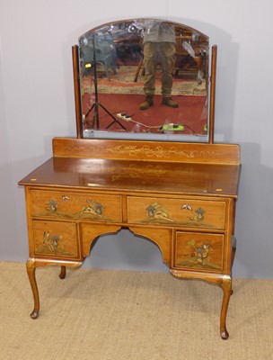 Lot 701 - An early 20th century chinoiserie lacquered...