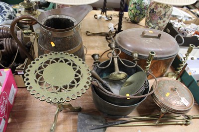 Lot 105 - A collection of metalware, to include a...
