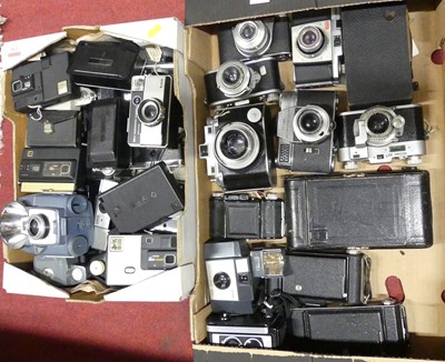 Lot 136 - A collection of cameras, to include a Kodak...