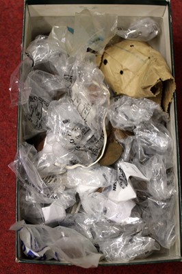 Lot 164 - A collection of British and World coinage, to...
