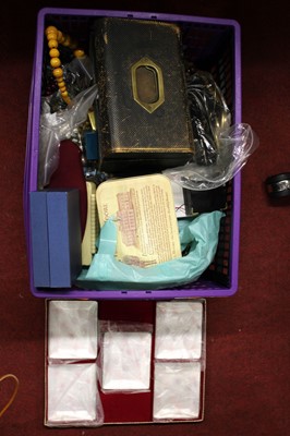 Lot 168 - A collection of costume jewellery, to include...