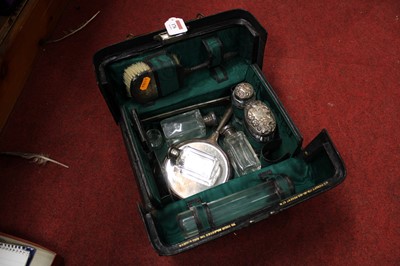 Lot 176 - An early 20th century vanity case, associated...