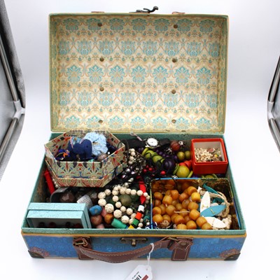 Lot 186 - A collection of costume jewellery, to include...