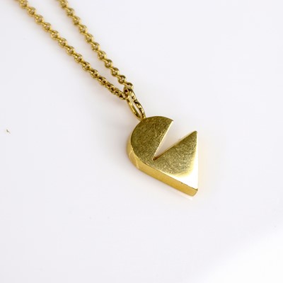 Lot 222 - A modern 18ct gold pendant, 17mm (excluding...